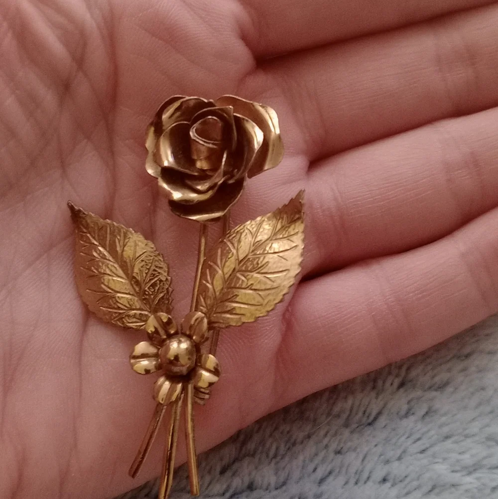 Vintage Coro Gold-Tone Rose Brooch | Signed Floral Pin with Textured Leaves